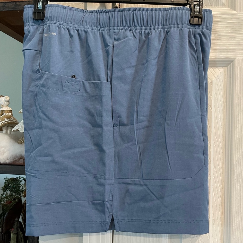 Athletic works pair of Rip stop Athletic pocket Shorts stretch waist
Blue beige